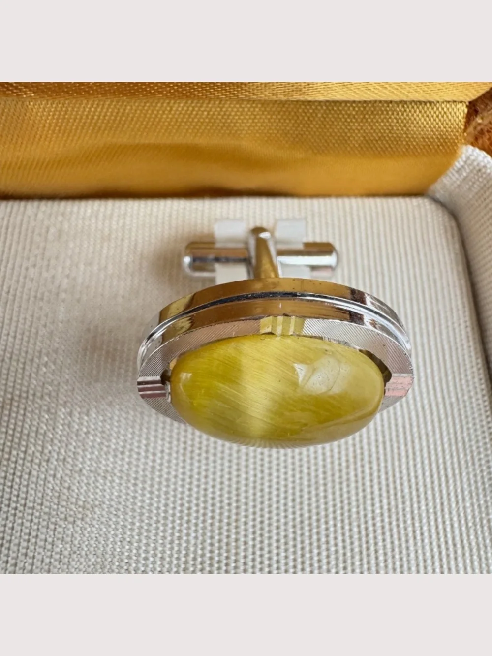Vintage Yellow Cats Eye Cufflinks Tie Clip Set Silver Tone Japan Mens Formal Box